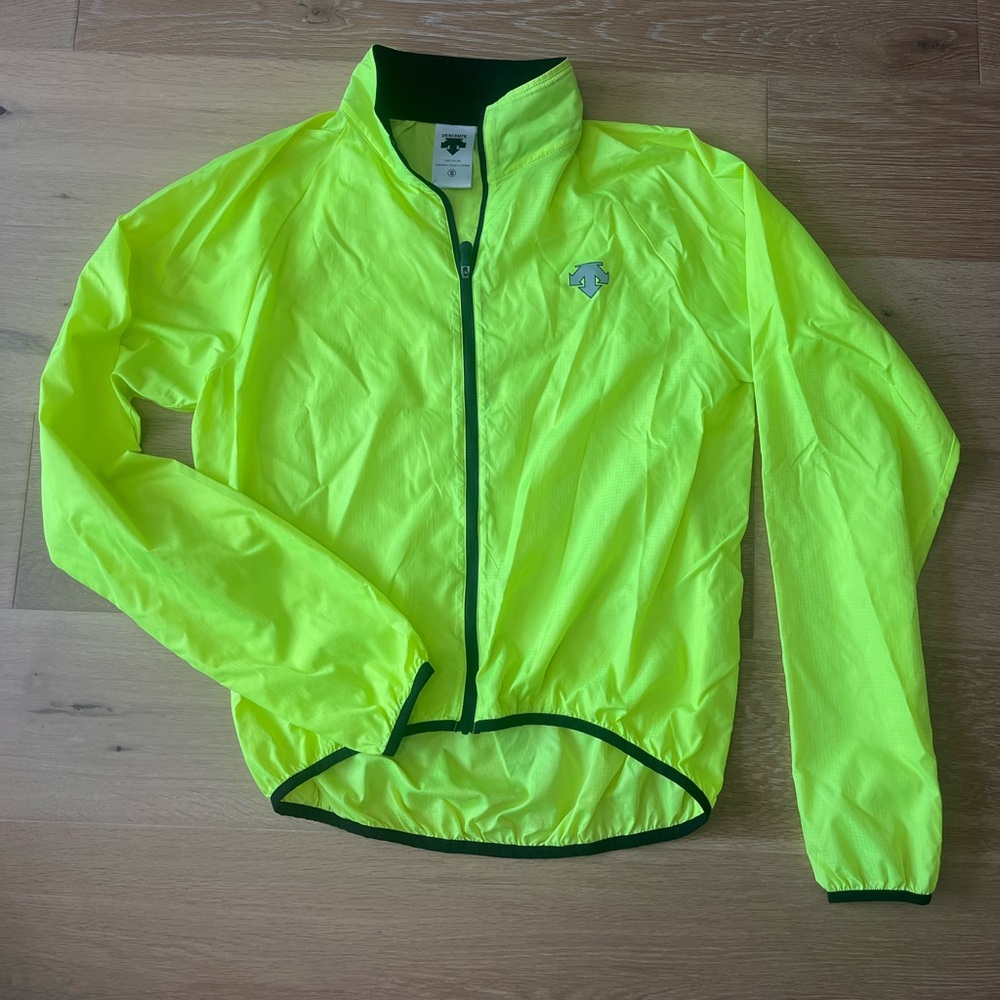 Descente small cycling jacket reflective neon zip up biking bicycle